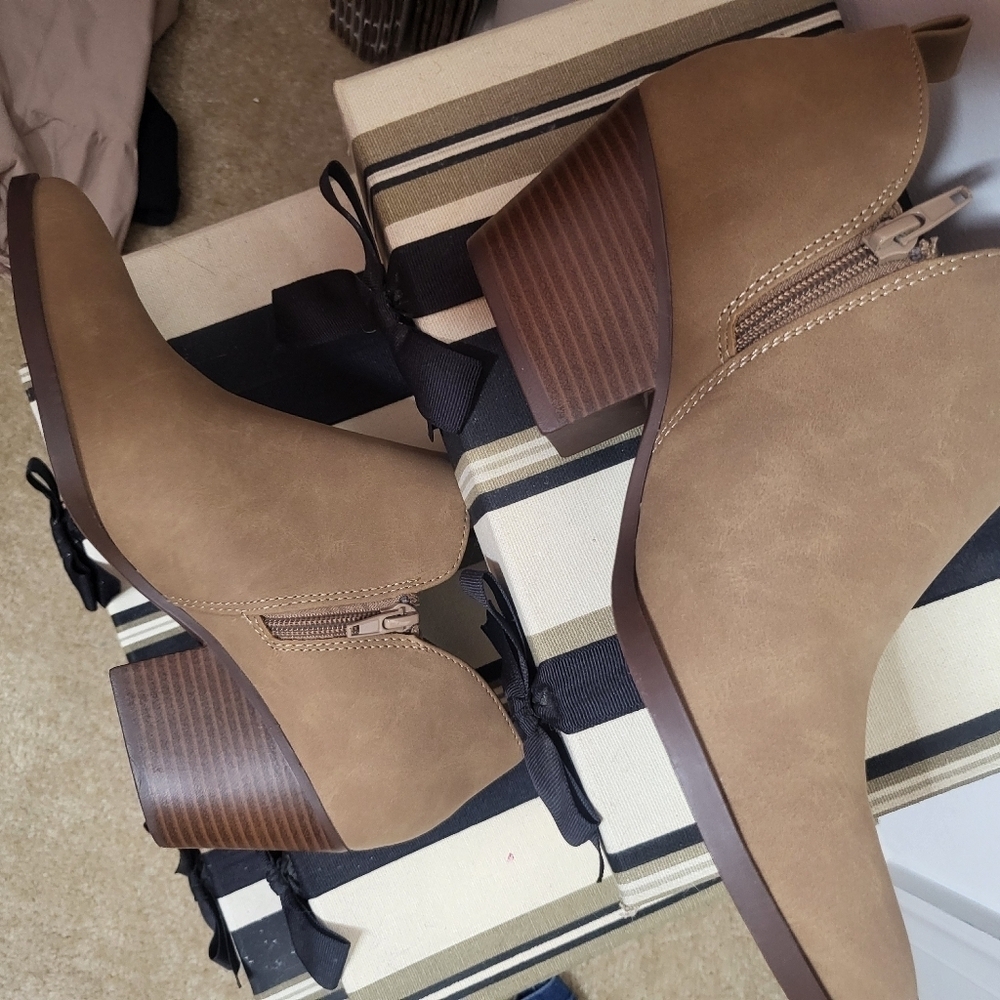 Soda tan faux suede ankle boots - Picture 2 of 5
